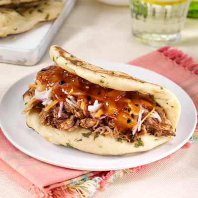 Pulled Pork Naanwich met Mango Chutney